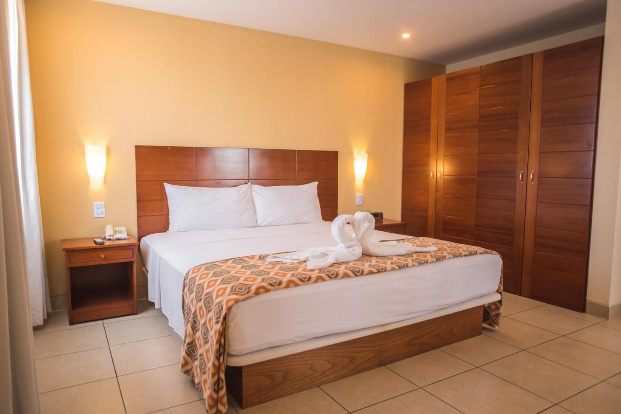 Wyndham Costa Del Sol Pucallpa Zewnętrze zdjęcie A bedroom at the hotel