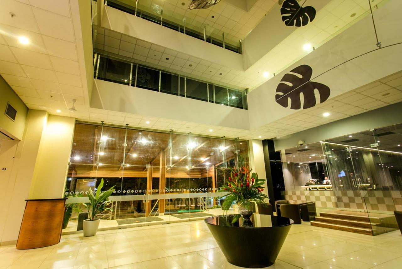Wyndham Costa Del Sol Pucallpa Zewnętrze zdjęcie Lobby